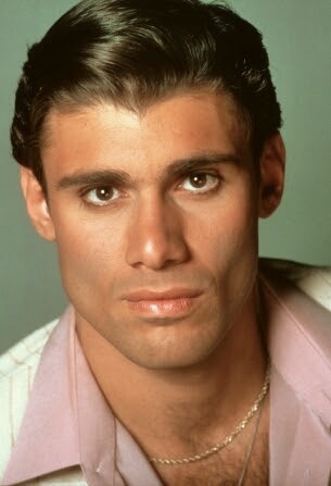 gerg14:  MEMORABLE MEAT: Steven Bauer!!! 