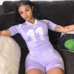 cashrulezxo:She so damn bomb it makes my whole life hurt! 😍😍