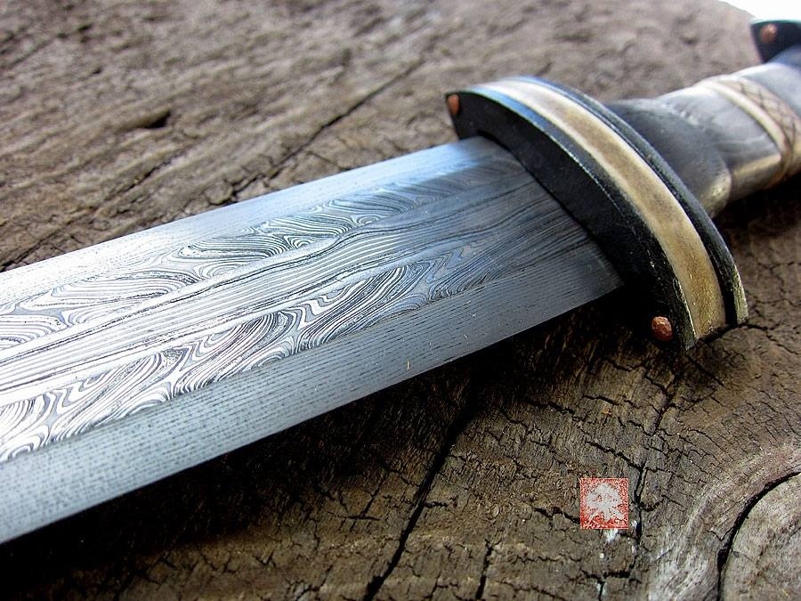 fyeahswords: Migration Era Ring-Sword by Big Rock Forge 33 inches OAL 28 inch blade