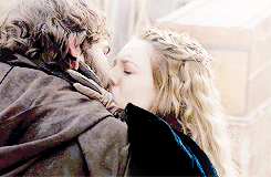 lady-kenna:  Reign Roulette: Nostradamus x Olivia, Dark/Light as requested by anonymous