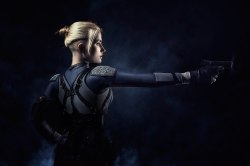 cosplayblog:  Cassie Cage from Mortal Kombat