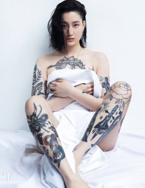 yohjihatesfashion: slowlyexploding: Whew.. both tattoo artists from Korea. Might be in love right no