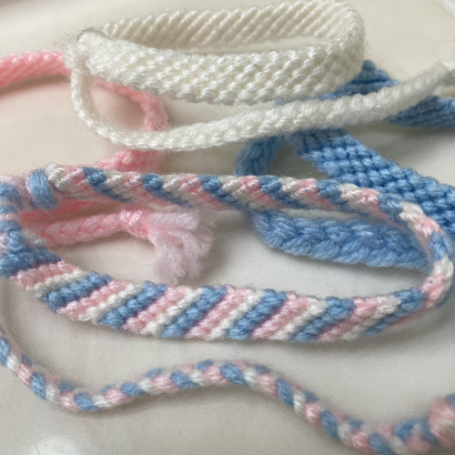 renegadepack:renegadepack: hey cuties!! for those that don’t know, i make and sell yarn bracel