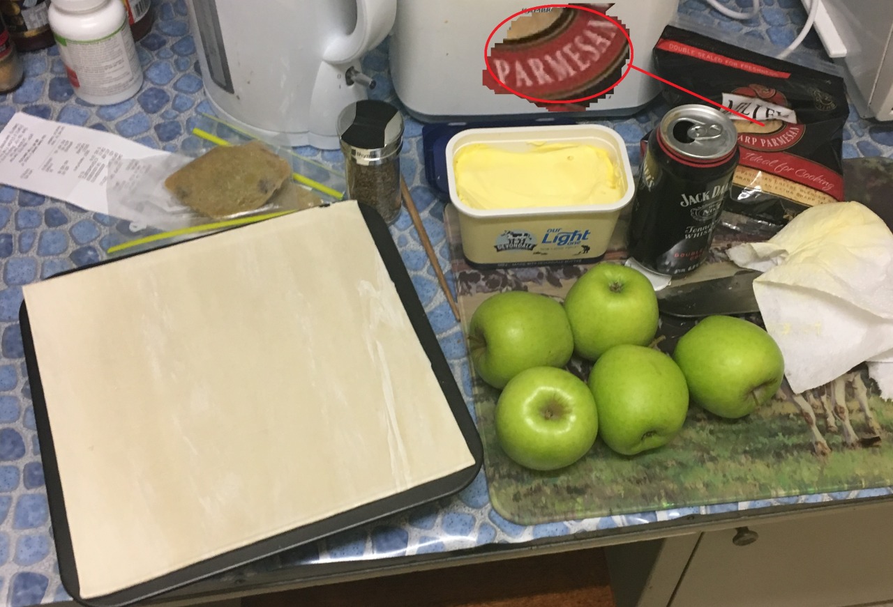 White people put cheese in apple pie????? 