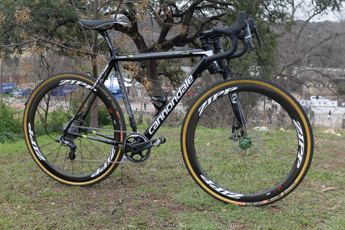 aces5050: (via Spotted: Lefty fork on Cannondale gravel bike - VeloNews.com)