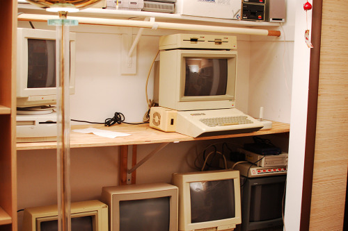 Somewhat recent pictures of the computers in my spare room