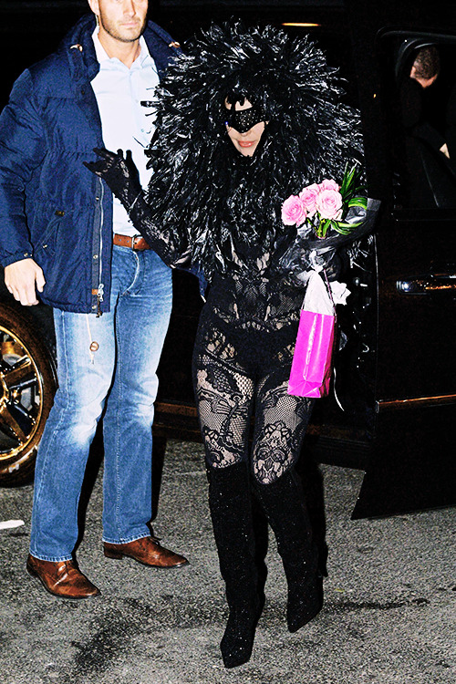 gagaroyale: Gaga leaving the Roseland Ballroom in New York City earlier tonight. Gaga in a bcalla to