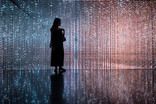 Crystal Universe, TeamLab Seoul exhibit.Formed in 2001 and represented by the Pace Gallery since 201