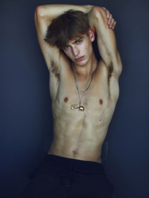 fuckyeahbenallen:  Ben Allen by Kai Z Feng