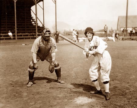 I love this series of images of Clara Bow for a number of reasons. The first, obviously, is that I a