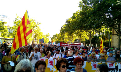 A few pictures from yesterday’s demonstration in Barcelona, with the motto “Obriu fronte