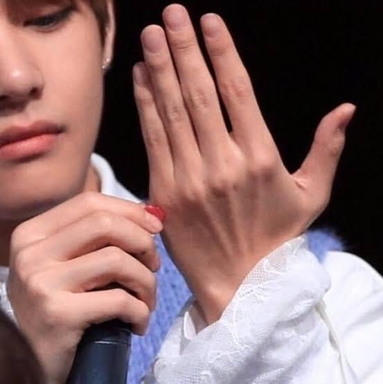 K Pop Male Hands K Pop Male Hands