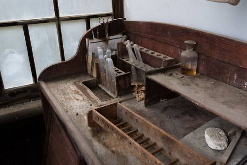 被災した医院Abandoned clinic