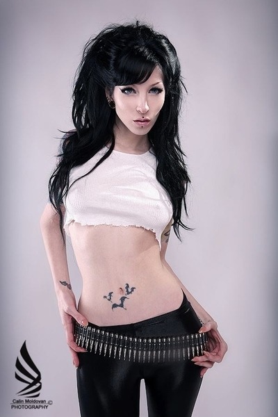 vampirox-23:  Razor candy