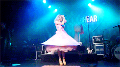 iheartmarinadiamandis:  Spinning Marina. 