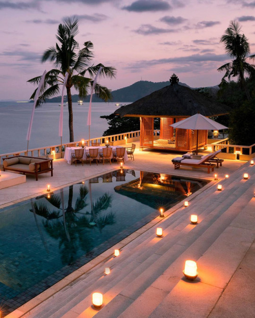 coiour-my-world:Amankila resort, Manggis, Bali || sassychris1