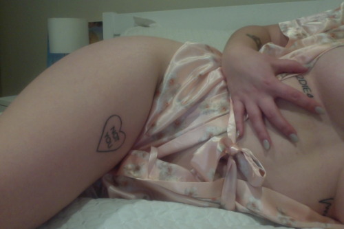 amyleemcg:  peachy 