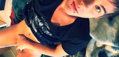 jordankaii:  Hello lovely followers in Tumblr land ^.^ submit pics to me. Or kik jordankaii. Remember I’ll only post your pics with permission =) 