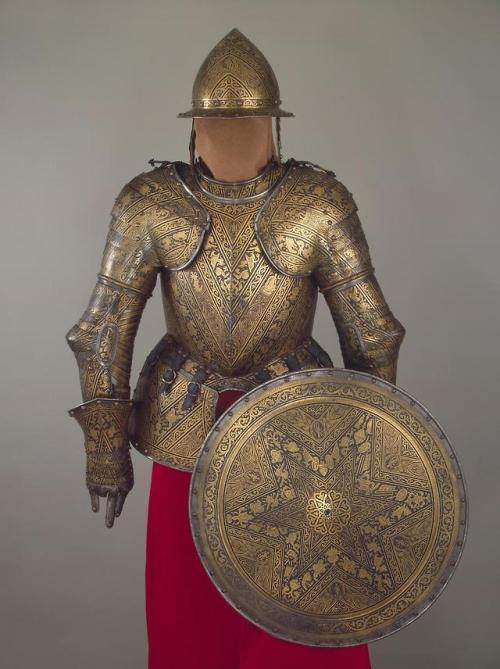 Gold etched three quarter armor, Italy, early 17th century.from The Hermitage Museum