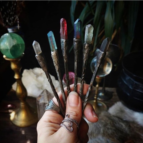 artisticlog: Crystal topped hair pins 🔮✨