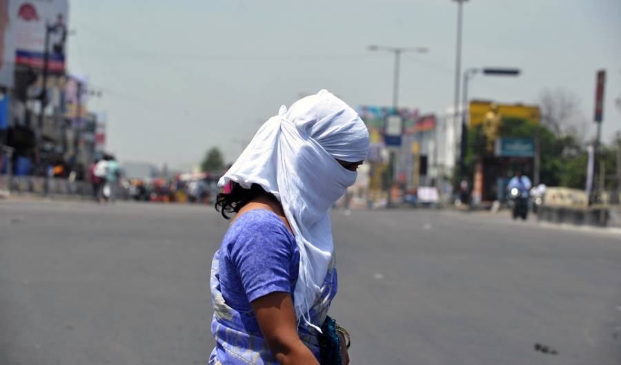 micdotcom:  More than 1,100 people have died in India’s 118-degree heatwaveIndia