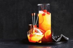 yummyinmytumbly:  Tequila sunrise punch