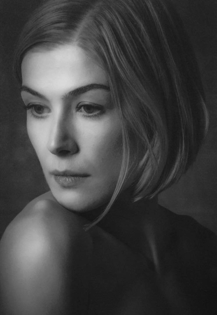 Rosamund Pike (37) - Tumblr Gallery