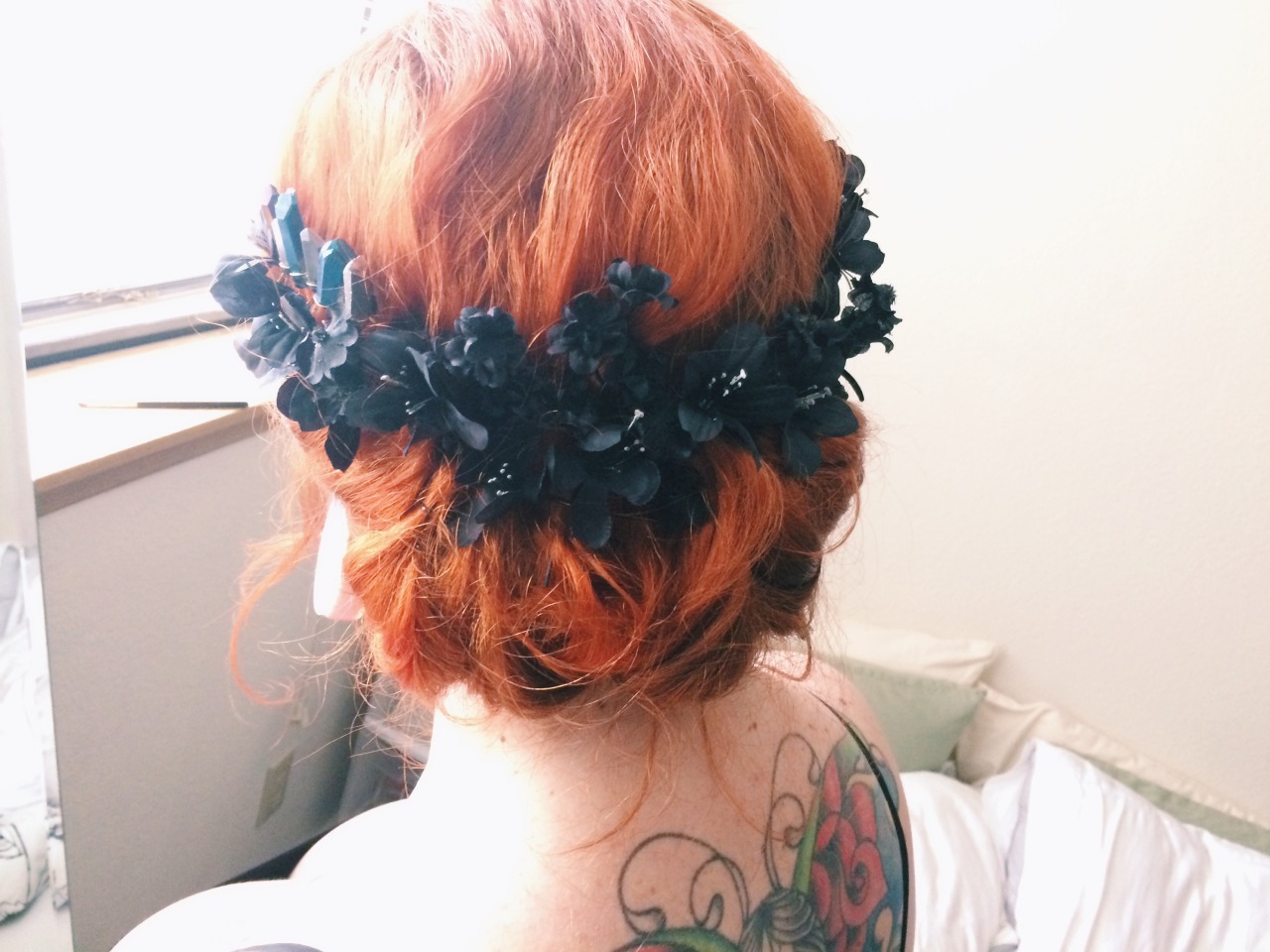 girlyplugs:  hex-files:  messy wedding hair photos. &lt;3  you are so beautiful !