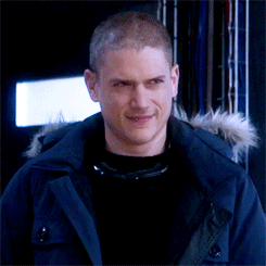 eaion: The man, the Legend, that smirk!  ( ͡ಸ ‿ ಸ ) ❤️ ❤️ ❤️