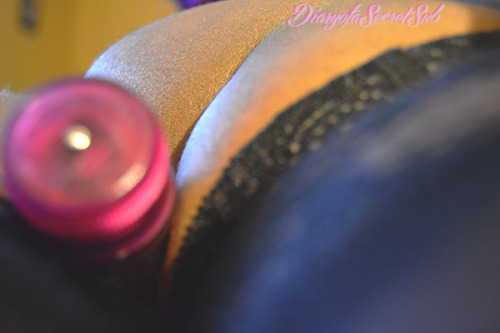 diaryofasecretsub:  Black & Red. Set V.Please only reblog. Don’t repost or remove credit.