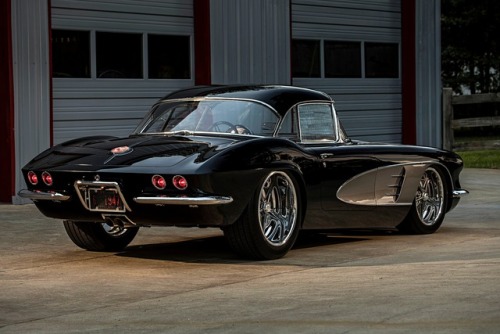 utwo:  ‘61 Chevy Corvette Custom© stephen kim