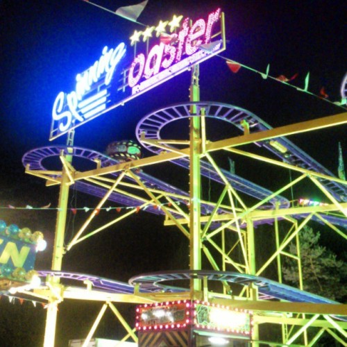Spinning Coaster (the Green Round Thing Is The Car) At #Osterkirmes #Dortmund (en Osterkirmes Dortmund)