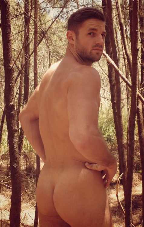 eroticco-magazine:  Model: Luke CaseyPhotographer: Pat Supsiri 