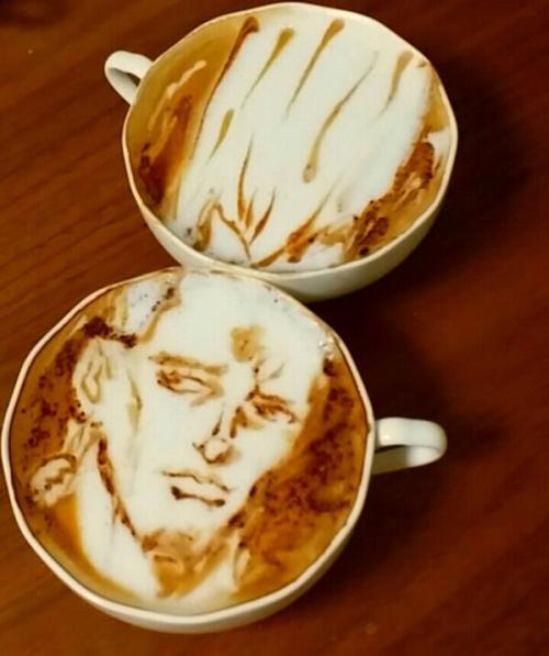 volavolavolavola:  Latte art by Kazuki Yamamoto, aka George. He had also done one of Soft and Wet. 