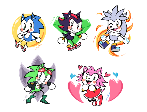 Itty bitty hedgehog pile! I had the urge to draw some proper sonic art and ended up having fun with 
