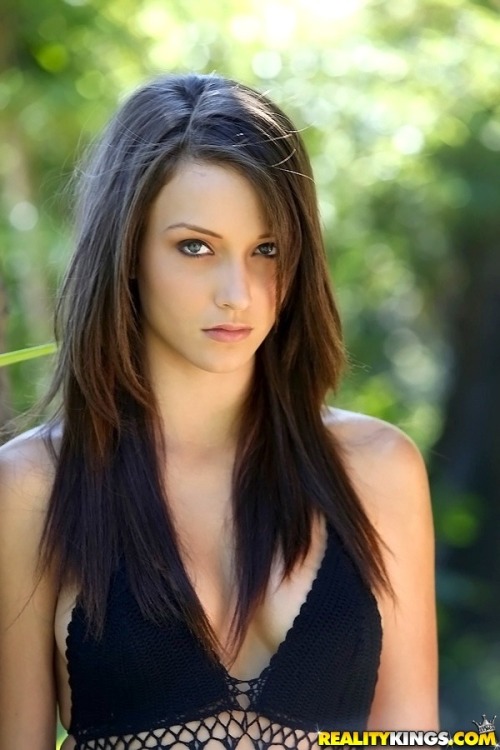 thriftsh0p3:  Malena Morgan