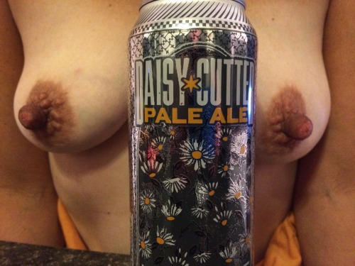 greatnips69:  Tonight’s beer and GreatNips69 porn pictures