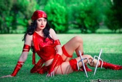 cosplayhotties:  Elektra by PamelaColnaghi