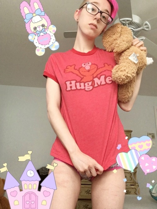 haunterbaby:hug me