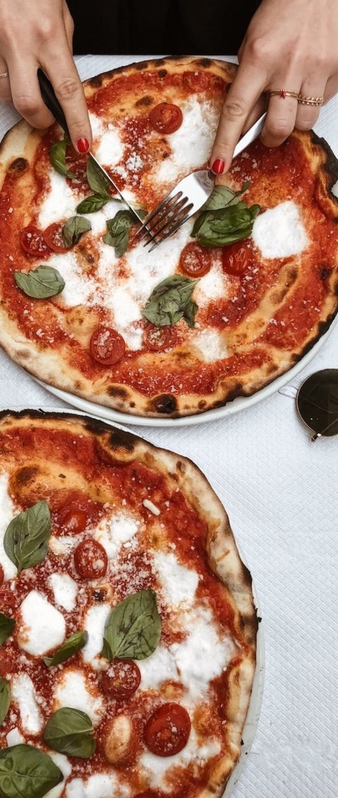 Basil And Tomato Pizza Recipe