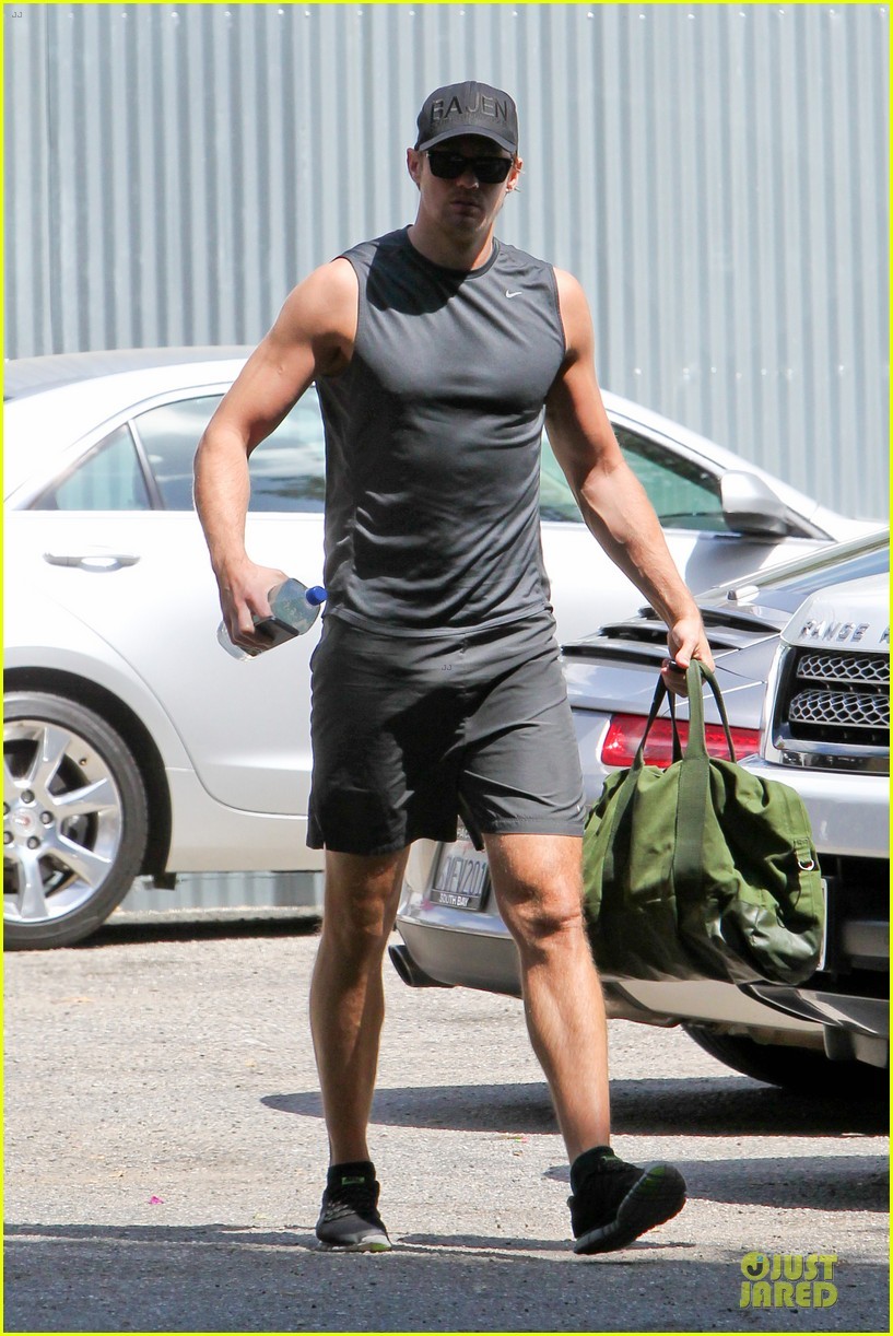 hotfamous-men:  Alexander Skarsgard