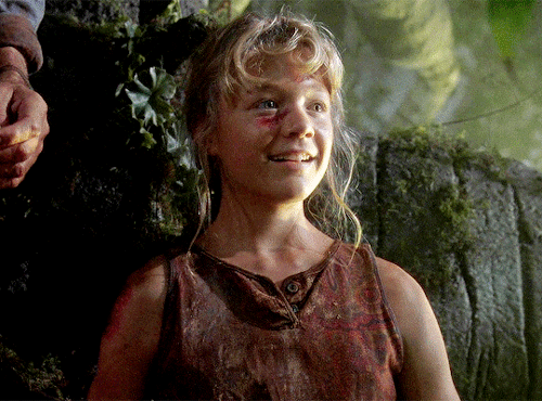 JURASSIC PARK(1993) Dir. Steven Spielberg"Just Think Of It As... Kind Of A Big Cow."