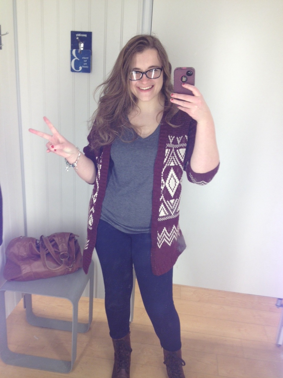 icydragonqueen:  S/O to dressing room mirrors for makin me look damn fine smileyrileysmiles