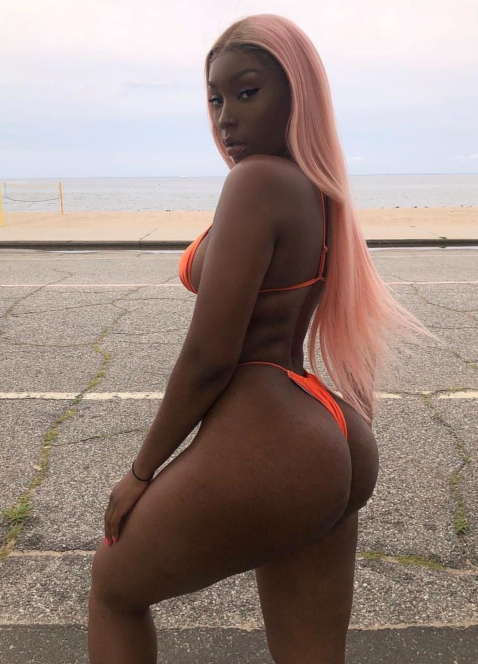kingjazziedad:  DeliciouslySexy. BootiDelicious. Gorgeous MamiMs TrueMahogany 💜