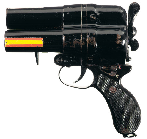 Three barrel Japanese Navy Type 90 flare pistol, World War II.