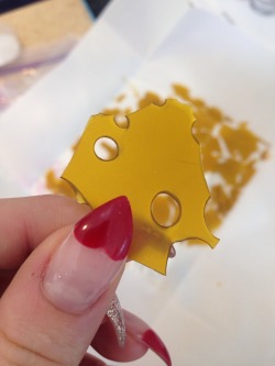 ohhighalex:  shatter &amp; nails🔥💅
