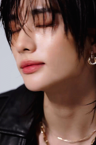 HYUNJIN For CARTIER & ESQUIRE KOREA