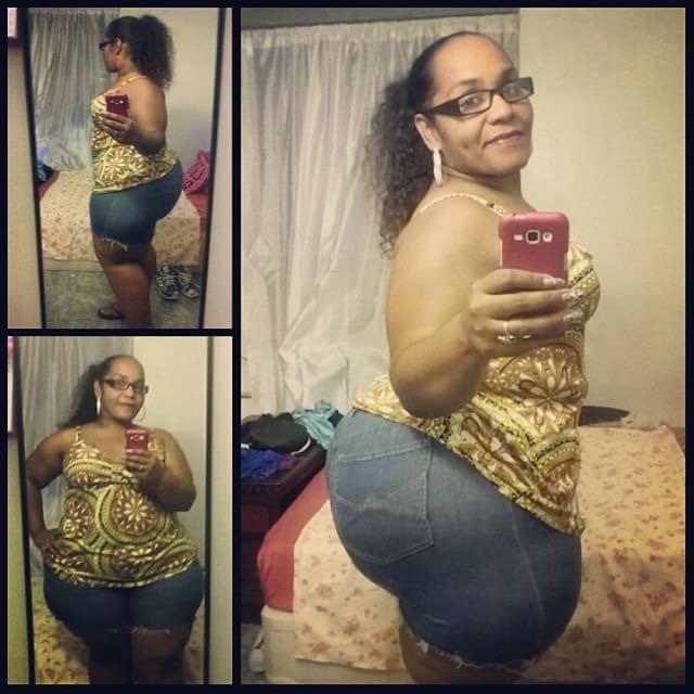 dgawd:  dumptruckthicc:  Ya momma got a juicy ass😏😍😎  GOT DAYUM MA!!! 