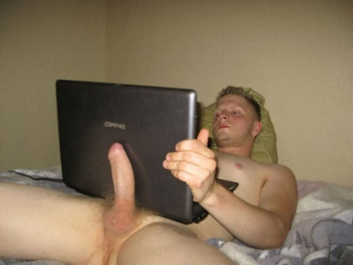 ksufraternitybrother:  MMMM…LUV HIS BUSH! KSU-Frat Guy:  Over 53,000 followers