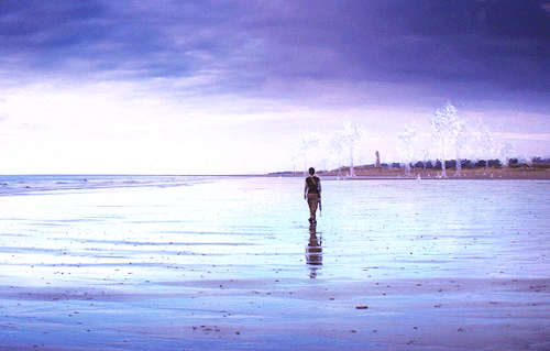 filmgifs:It’s not like us… it’s unlike us. I don’t know what it wants, or if it wants, but it’ll gro